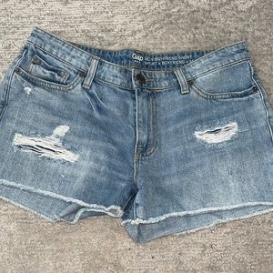 GAP sexy boyfriend short